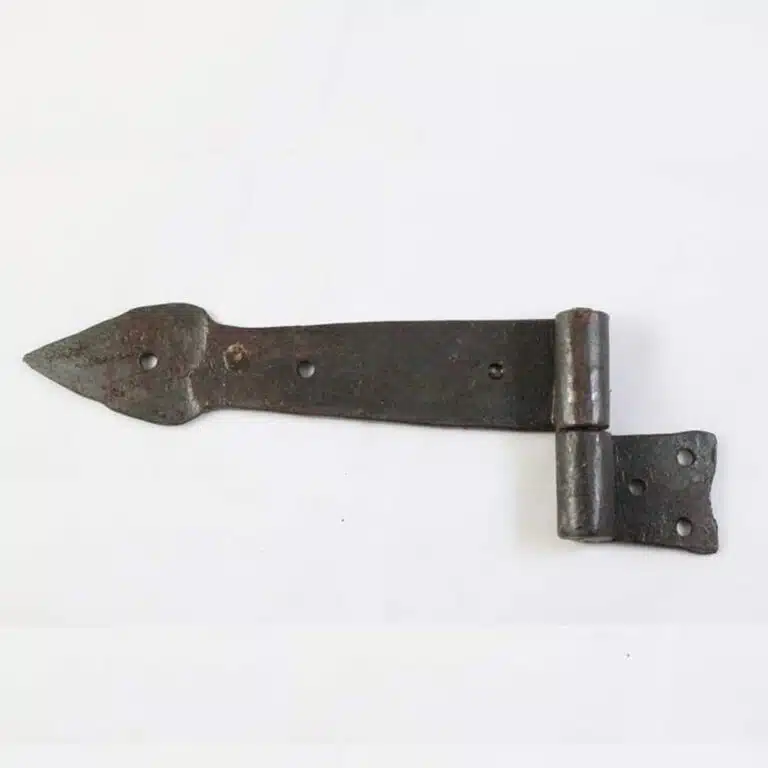 right-side-wrought-iron-hinge-P19LD