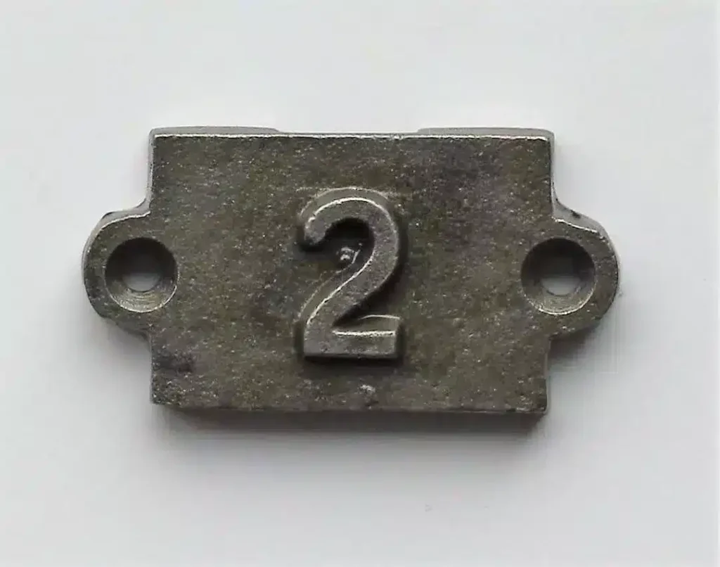 thumb-0-chiffre-antique-numero-2-315.JPG