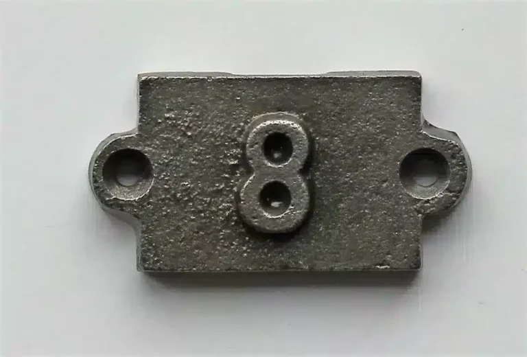 thumb-0-chiffre-antique-numero-8-355.JPG