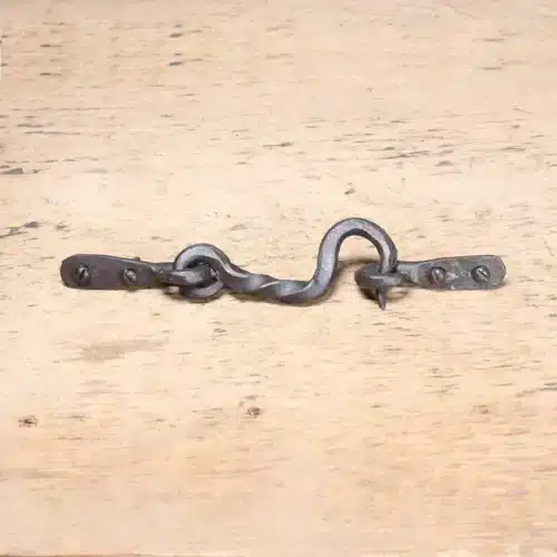 crochet de porte en fer forgé